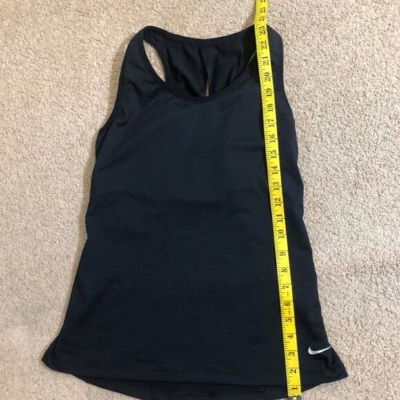 Gently used: Nike Classic Dri-Fit Tank With Bra size M. - Picture 1 of 9